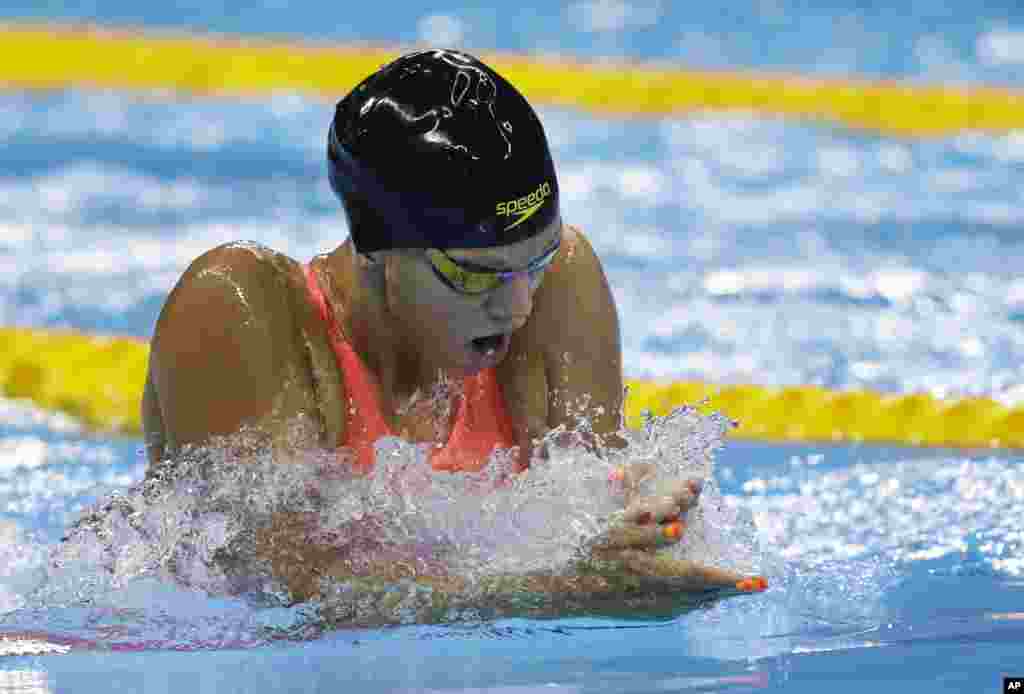 Russia&#39;s Yulia Efimova competes in a women&#39;s 100-breaststroke heat during the swimming competitions at the 2016 Summer Olympics, Aug. 7, 2016.