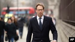 英國國防大臣埃伍德（Tobias Ellwood）資料照。