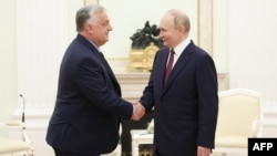 Thủ tướng Hungary Viktor Orban gặp Tổng thống Nga Vladimir Putin tại Điện Kremlin ở Moscow vào ngày 5/7/2024.