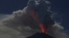 Gunung Agung Erupsi Lagi Disertai Lava Pijar, Kolom Abu 2.000 Meter