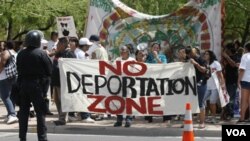 La ley contra los inmigrantes ilegales desató protestas en Arizona y otros estados del pais.