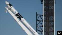 将书籍运送到国际空间站的SpaceX火箭