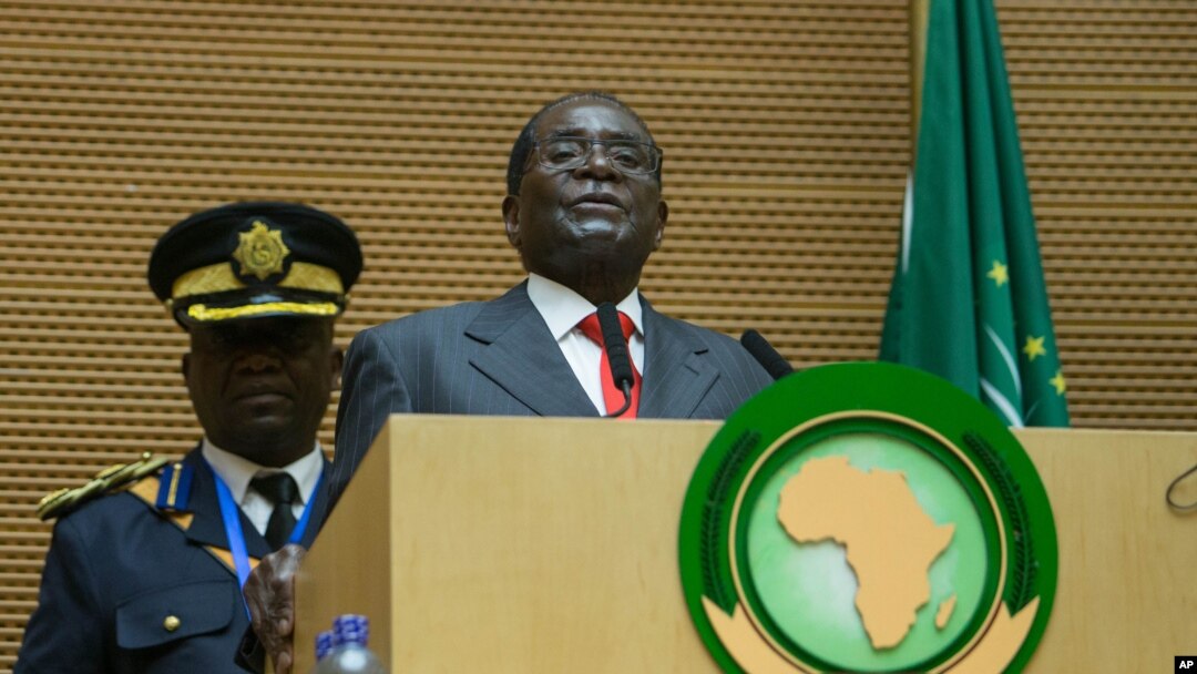 Shugaban Zimbabwe Robert Mugabe, shugaban da ya fi dadewa kan mulki kuma ya fi kowane shugaban kasar Afirka yawan shekaru a duniya