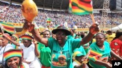 Amalunga ebandla leZANU PF