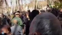 بازنشستگان شرکت فولاد مبارکه اصفهان بار دیگر تجمع کردند