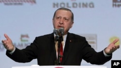 Turkey EU: Turkey's President Recep Tayyip Erdogan addresses a business meeting in Istanbul, Wednesday, Nov. 9, 2016. 