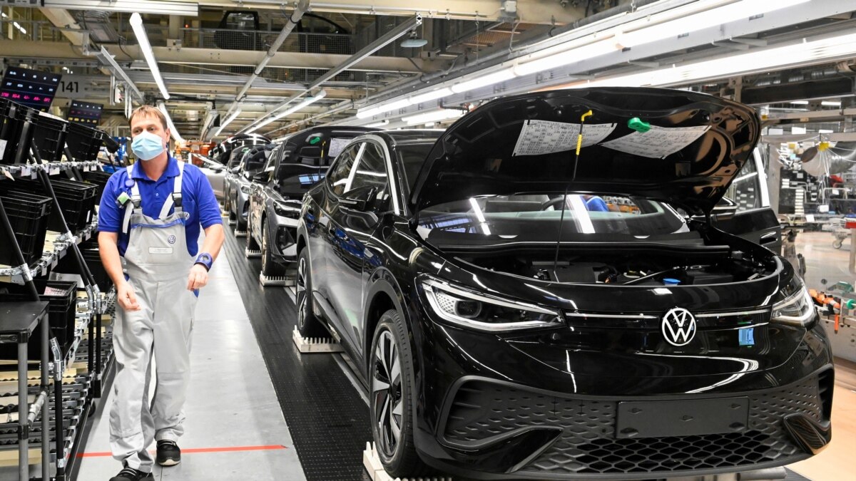 In Europe, Businesses Push Carmakers to Share Driver Data - Vimarsana News