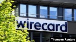ARCHIVO - El logo de Wirecard AG en su edificio sede en Aschheim, Alemania.