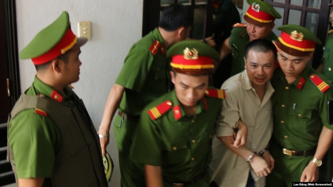 Nông dân Đặng Văn Hiến tại phiên tòa phúc thẩm.