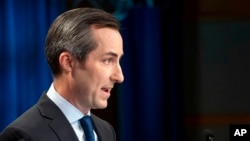 যুক্তরাষ্ট্রের পররাষ্ট্র দপ্তরের মুখপাত্র ম্যাথিউ মিলার। 