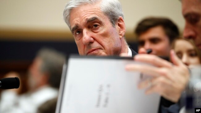 Cựu công tố viên đặc biệt Robert Mueller điều trần trước Ủy ban Tư pháp Hạ viện Hoa Kỳ ở Điiện Capitol, ngày 24/7/2019 tại Washington. (AP)