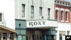 The Roxy in Lockport, Illinois, is an unintimidating, down-home sort of place where people with mental illness can chill out a couple of nights a week.