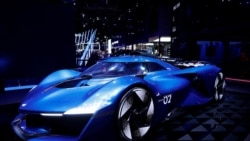 Mobil prototipe Alpine Alpenglow Hy6 dipamerkan di Paris Auto Show 2024 di Paris, Prancis, 14 Oktober 2024. (Benoit Tessier/REUTERS)