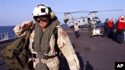 Un soldat de la marine américaine à la base américaine dans la corne d'Afrique (Djibouti).