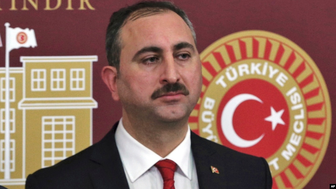 Menteri Kehakiman Abdulhamit Gul, mengukuhkan berakhirnya pemerintahan darurat di Turki.
