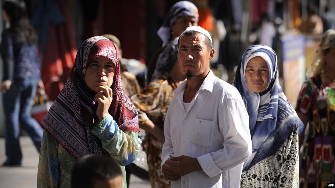 Shinjon muxtoriyatini uyg'urlar Sharqiy Turkiston deb ataydi 