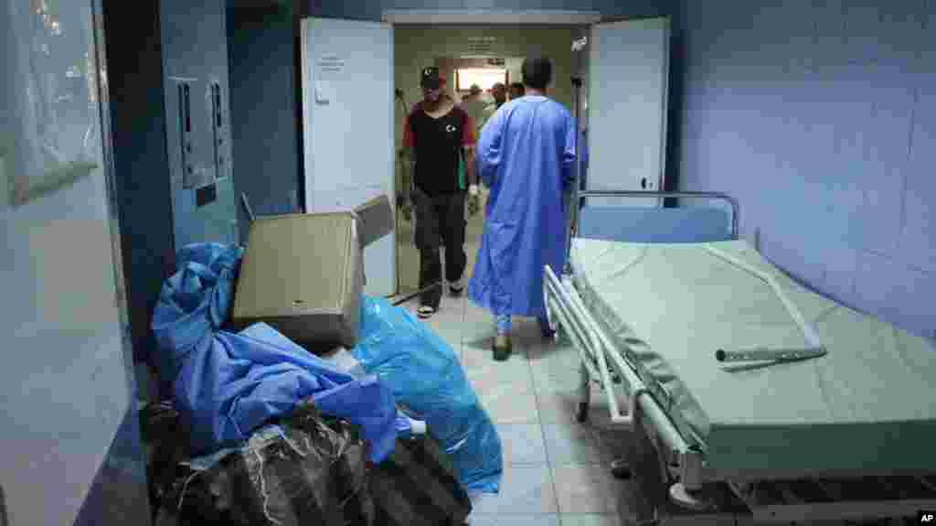 Garbage collects in the hospital's hallways. (VOA Photo - E. Arrott)