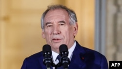 Le nouveau Premier ministre français et président du Mouvement démocrate (MoDem) François Bayrou. (Photo by Abdul Saboor / POOL / AFP)