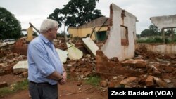 Stephen O’Brien, umuyobozi w'Ibiro bijejwe imfashanyo ya ONU, muri Republika ya Centrafrika.