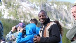 ALFOUSSENY SIDIBE, YALI KALAN DEN CORO, MI BE TAMA LA BI AMERIKI DJAMANA KONO. KADIATOU TRAORE YE A GNINIKA.