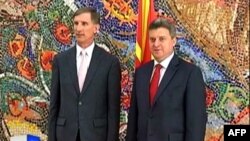 Ambasadori i ri amerikan në Maqedoni dorëzon letrat kredenciale