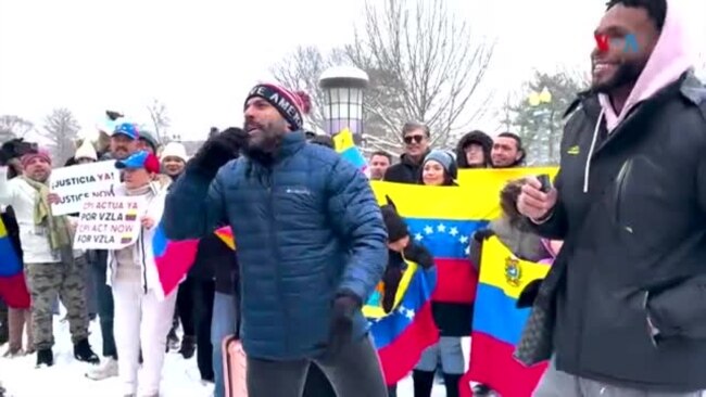 Venezolanos llegaron a las afueras de la OEA en Washington para apoyar a González Urrutia