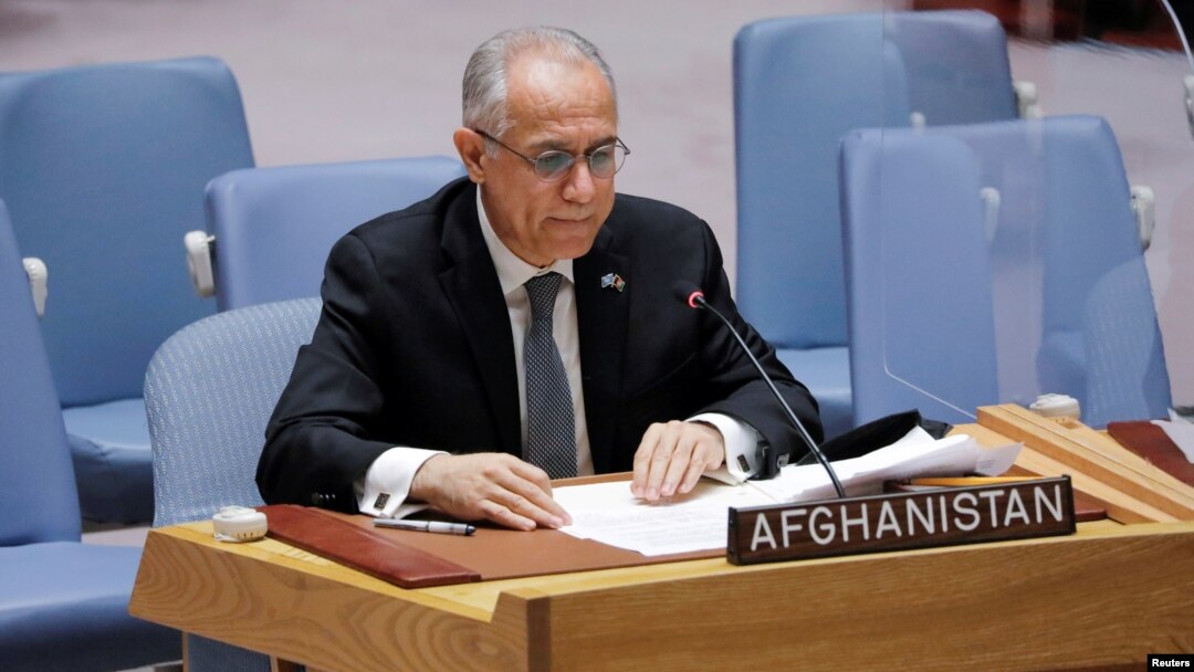 Đại sứ Afghanistan Ghulam Isaczai phát biểu trước Hội đồng Bảo An LHQ ở New York vào ngày 16/8/2021, nhưng ông đã rút lui không phát biểu theo chương trình dự kiến vào ngày 27/9/2021.