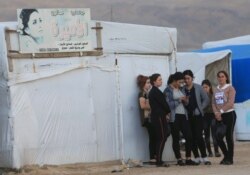 Duhok'taki mülteci kampında kalan bir grup Ezidi