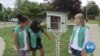 Book Lovers Set Up Little Free Libraries Across America 