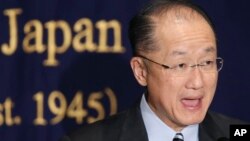 El presidente del Banco Mundial, Jim Yong Kim, Kim subrayó la importancia de incrementar los fondos para paliar especialmente los efectos que tienen los desastres sobre las economías menos desarrolladas.