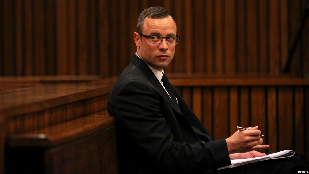 Bintang olimpiade Afsel, Oscar Pistorius kembali bersaksi hari Senin (14/4) untuk hari keempat (foto: dok). 