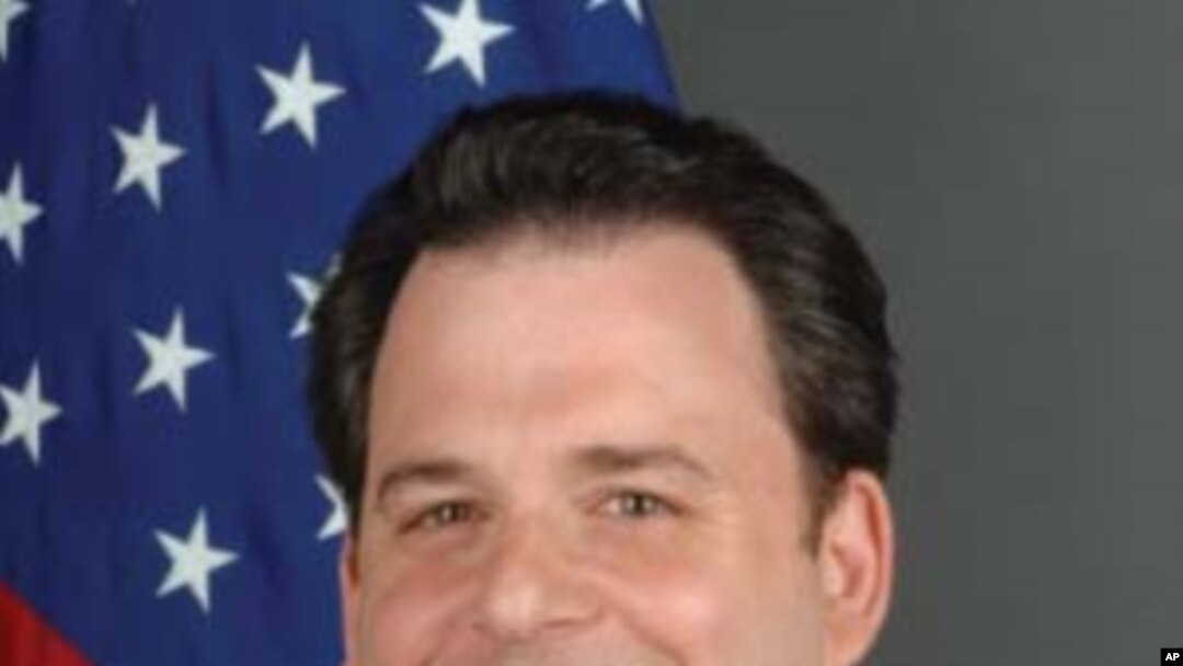 Assistant Secretary of State for Political-Military Affairs Andrew J. Shapiro (undated photo)