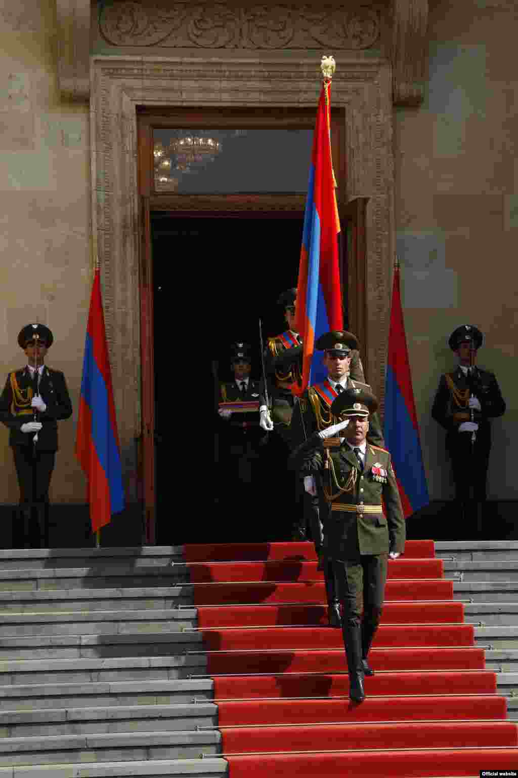 Սերժ Սարգսյանի երդմնակալության օրը, Երևան, 2013թ. ապրիլի 9