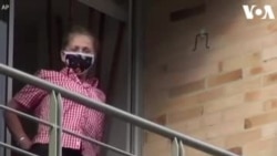 Կոլումբիայում ոստիկանները պարում են բնակիչների հետ