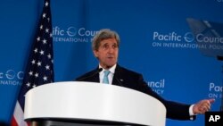 El secretario de Estado, John Kerry, habló sobre libre comercio en Los Ángeles, donde destacó sus beneficios.