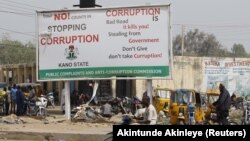 Campagne contre la corruption dans le district de Dangi, dans la ville de Kano, au nord du Nigeria, le 19 janvier 2016.