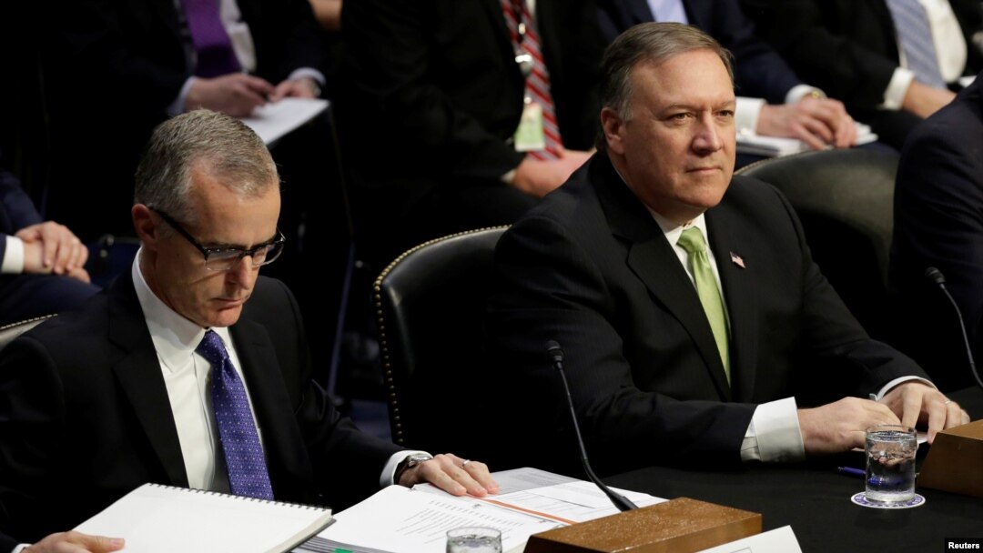 El director de la CIA, Mike Pompeo, derecha, afirma que no tienen evidencia suficiente para afirmar de los supuestos vínculos de los llamados colectivos con grupos terroristas internacionales. 