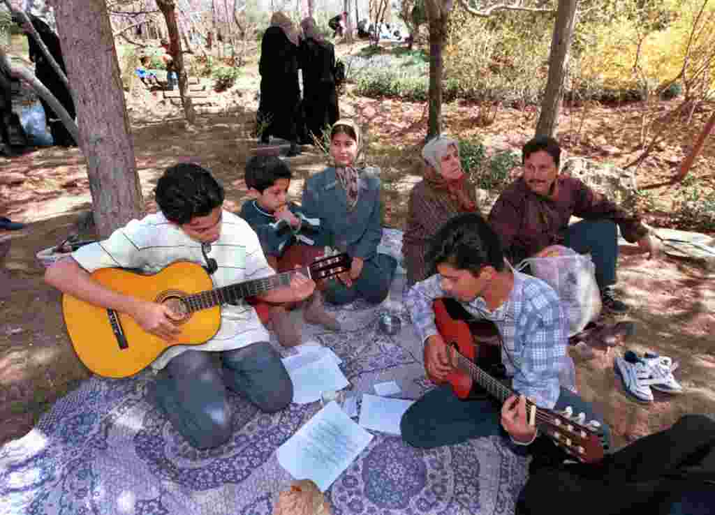 نوروز ۱۳۹۰