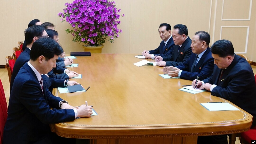 Sastanak predstavnika dve Koreje u Pjongjangu, 5. mart 2018. (South Korea Presidential Blue House/Yonhap via AP)
