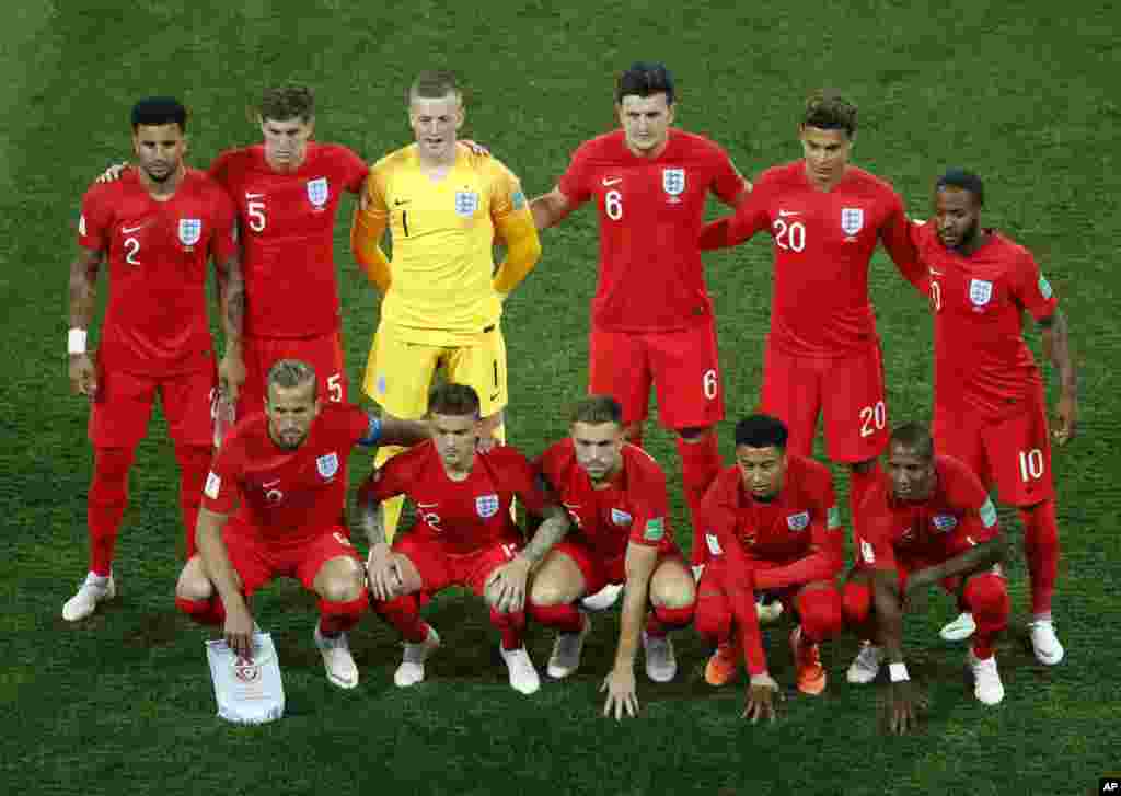 د انگلیستان ملي ټیم خپله لومړنۍ لوبه د تونس سره وکړه او دوه د یو په مقابل کې بریالی شو