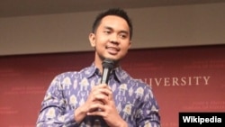 Andi Taufan Garuda Putra, saat menjadi salah satu pembicara di seminar Universitas Harvard. (Foto: Wikipedia)