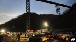 Suasana di tambang batu bara Upper Big Branch di Montcoal, West Virginia. (Foto: Dok)