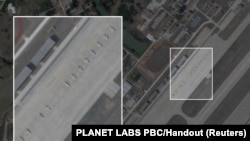 2026年3月10日，卫星图像显示，在中国福建省龙田空军基地，一排老旧的歼-6战斗机(已改装成攻击无人机)整齐地排列在跑道旁。