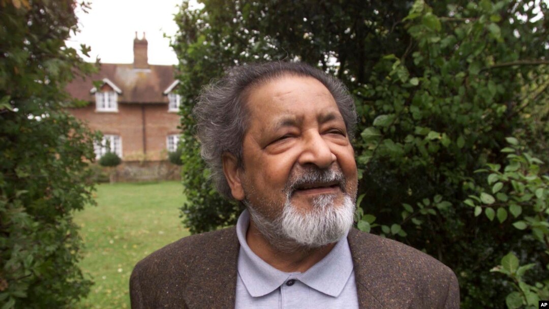 Pengarang Inggris, V.S. Naipaul di Salisbury, Inggris, 2001. 