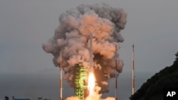韩国2023年5月25日发射火箭。