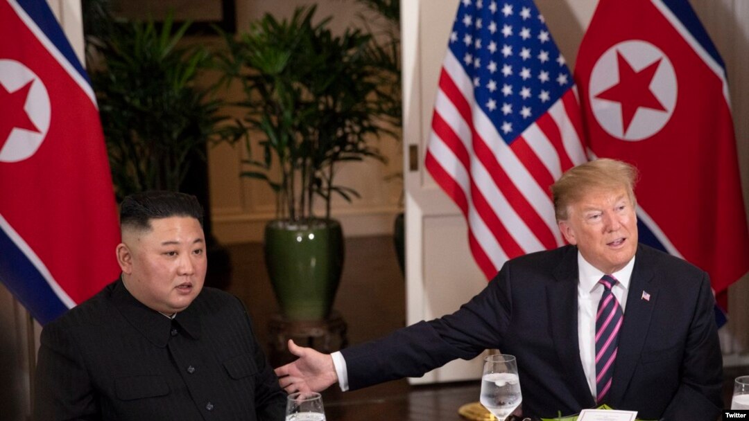 Perezida Donald Trump n'umuyobozi wa Koreya ya ruguru Kim Jon Un bahuye gato i Hanoi