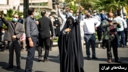 تجمع برخلاف پروتکل‌های بهداشتی در مراسم حکومتی روز قدس - تهران
