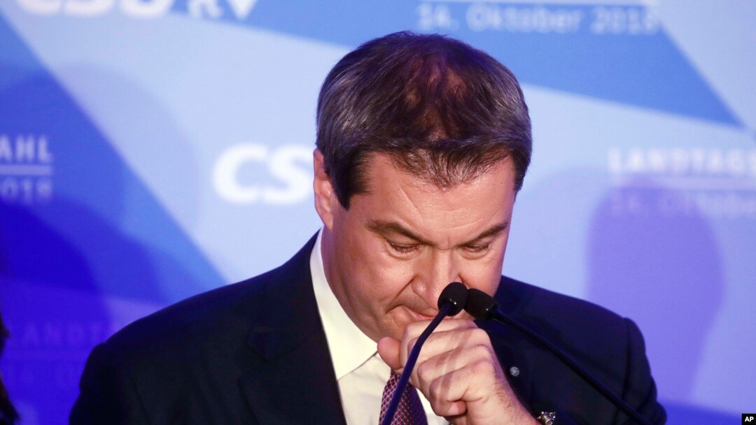 Bavarski guverner Markus Seder posle prvih izlaznih anketa sa državnih izbora u Bavarskoj, 14. oktobra 2018.