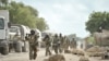 Pasukan Uni Afrika melakukan patroli di kota Golweyn, wilayah Shabelle, Somalia (foto: dok). Militan Al-Shabab, Selasa(3/5), menyerbu pangkalan militer Uni Afrika di desa El-Baraf di wilayah Shabelle, Somalia. 