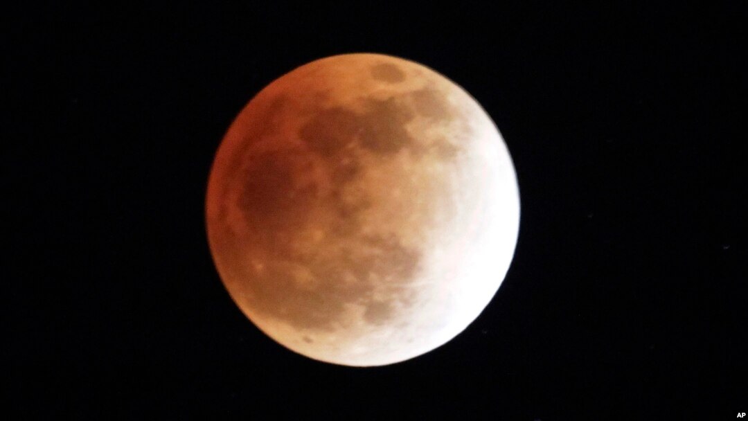 Eclipse lunar en diciembre de 2011.